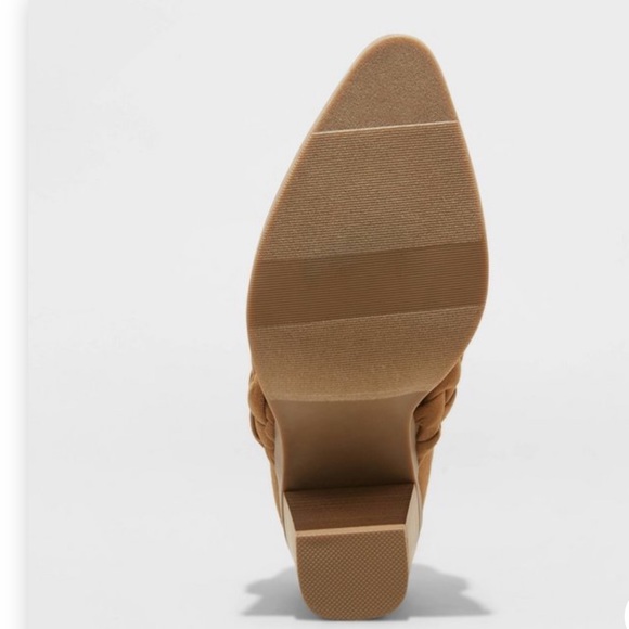 Women's Avis Mule Heels - Universal
Thread™   NWT - Picture 4 of 4